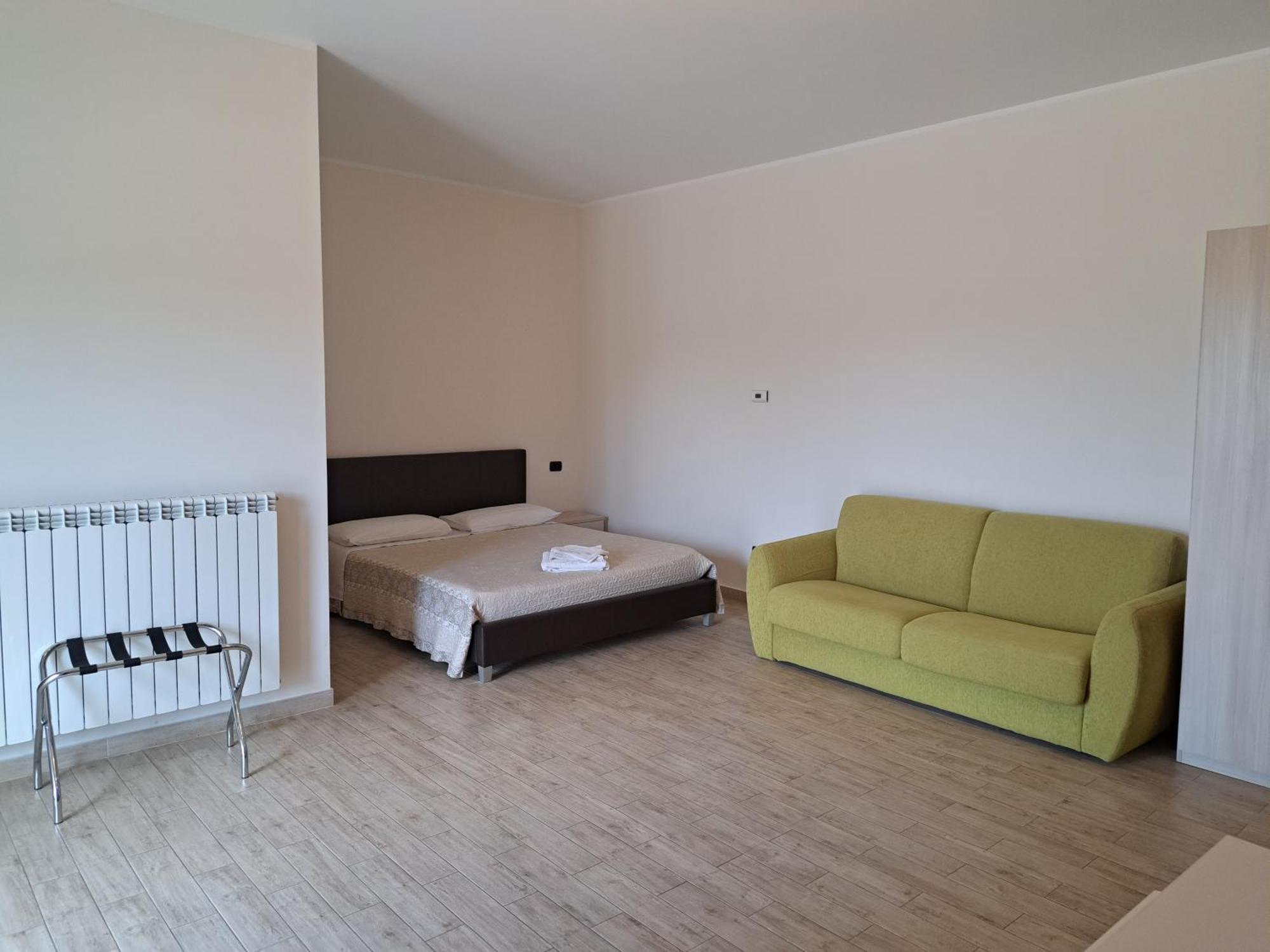 B&B Villa Mery Mileto Eksteriør bilde