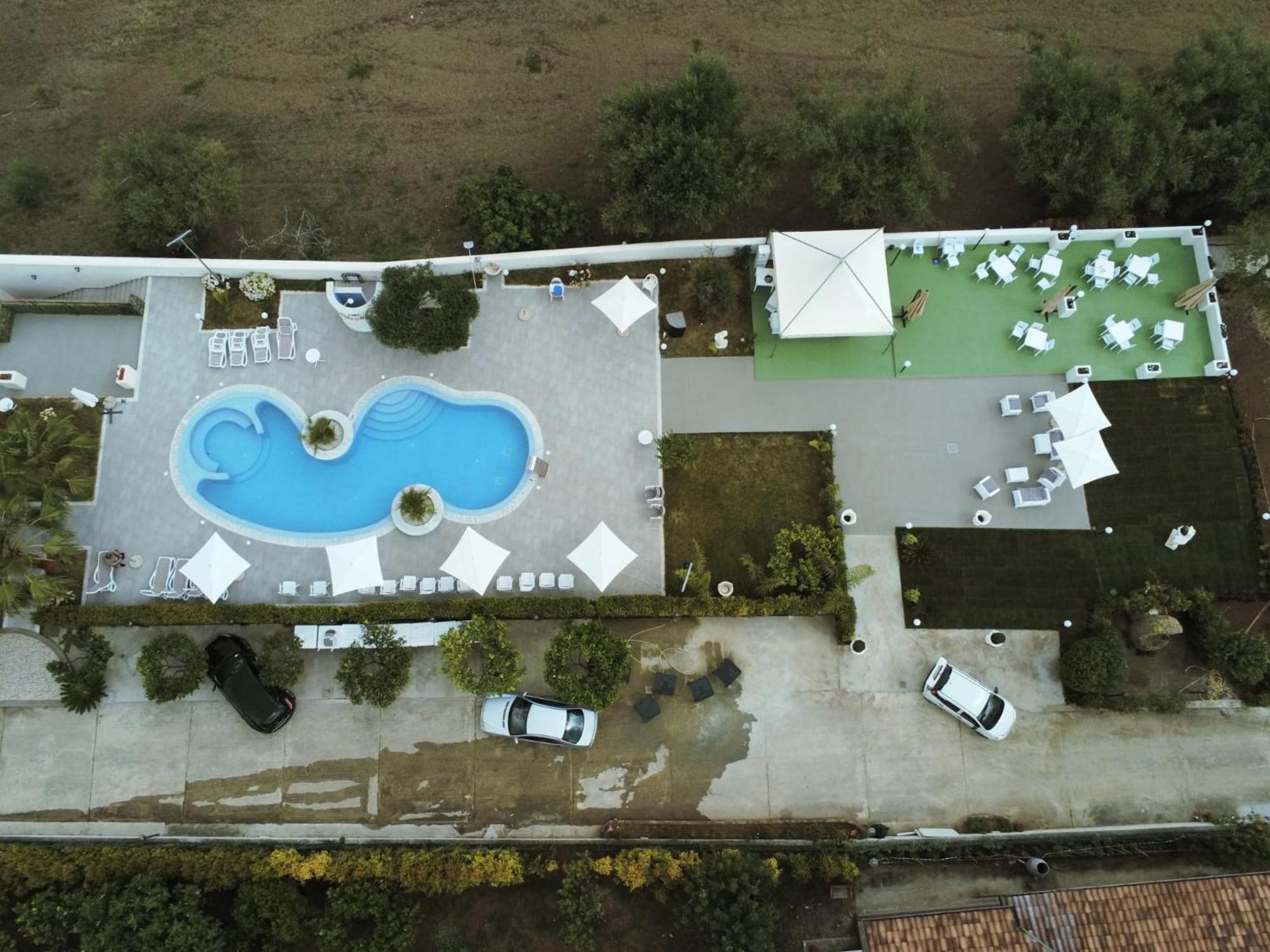 B&B Villa Mery Mileto Eksteriør bilde